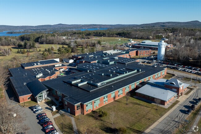 Kingswood Regional High School is a public high school in Strafford County.