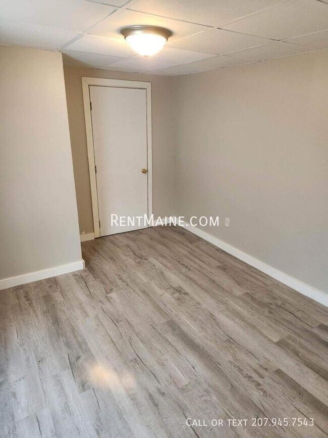 123 Union St unit 3, Brewer, ME 04412 - photo 3