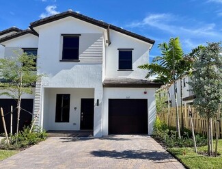 267 SW 159th Place, Pembroke Pines, FL 33027