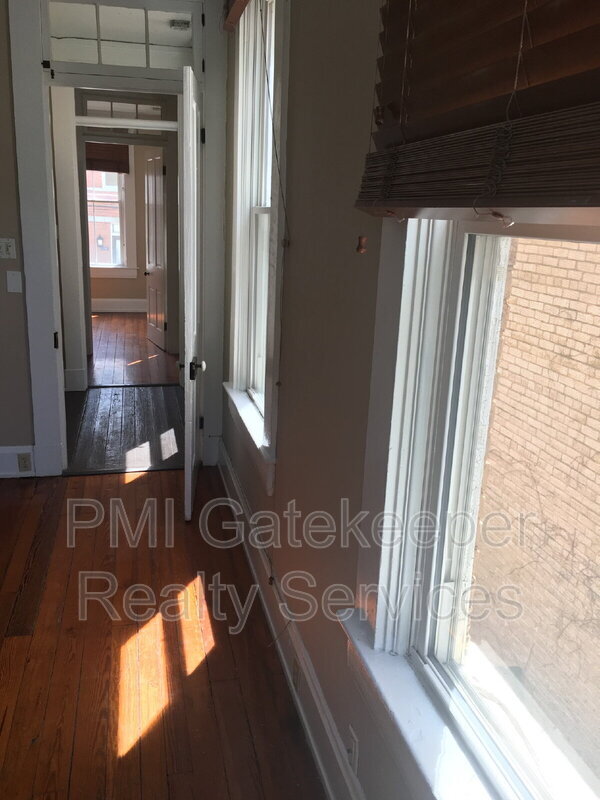 2231 Victor St, Cincinnati, OH 45219 - photo 3