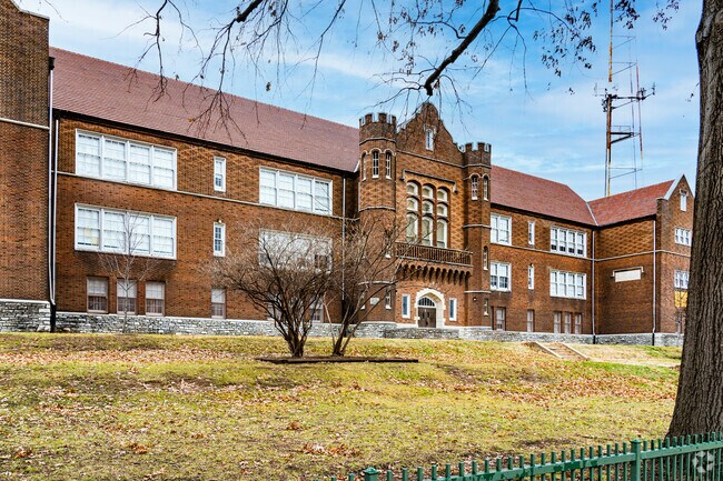 The dedicated faculty at New American Academy fosters a love for learning.