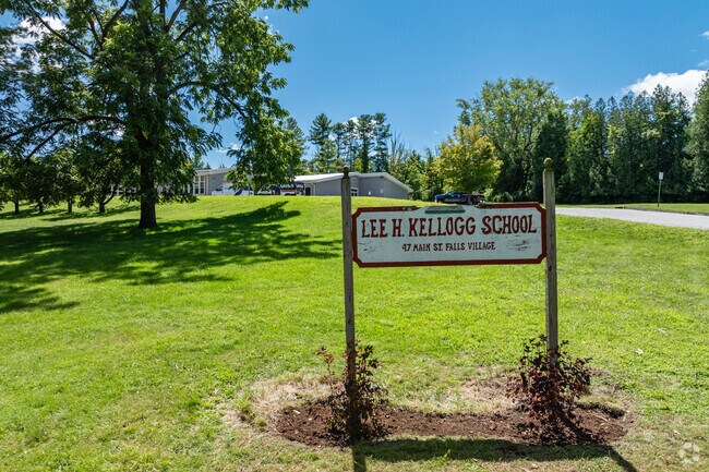 Welcome to Lee H. Kellogg School.