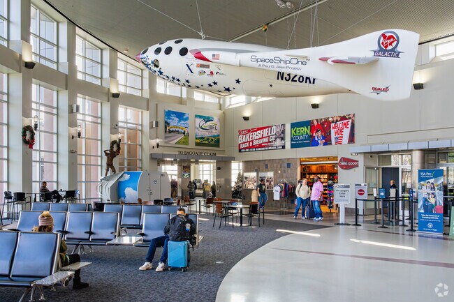 The Meadow Fields Airport is just a 15 minute drive from Hillcrest.