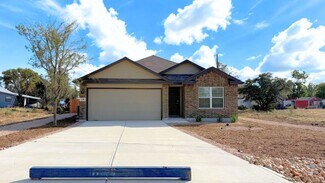 138 Lilli's Ln, Comfort, TX 78013