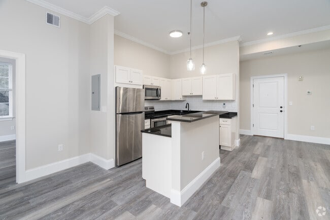 2BR, 2BA - 1,303SF - Kitchen