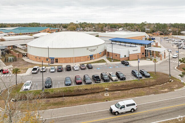 Bay High School Offers a JROTC program.