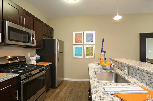 College and Crown - Historical Access, New Haven, CT 06510 - photo 3