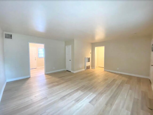 958 Barney St, Merced, CA 95340 - photo 6