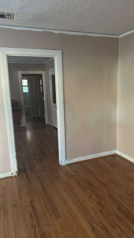 2714 Scott Ave, Fort Worth, TX 76103 - photo 5