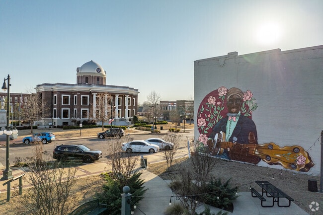 Dyersburg's town square is adorned with murals and artwork.