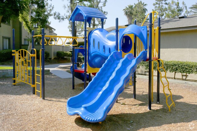 Stonegate Apartments, Riverside, CA 92503 - photo 6