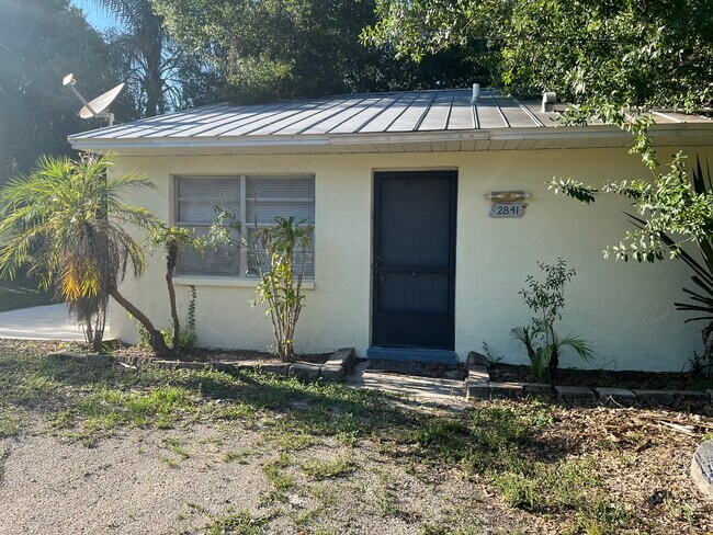 2841 N 2nd St unit 2841, North Fort Myers, FL 33917 - photo 3