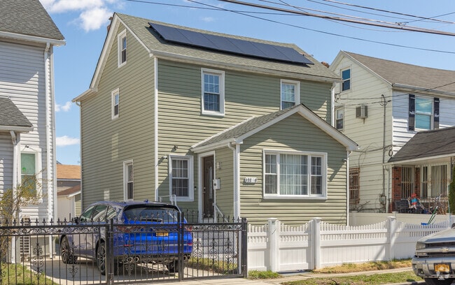 Single family homes can be found in Springfield Gardens neighborhood.