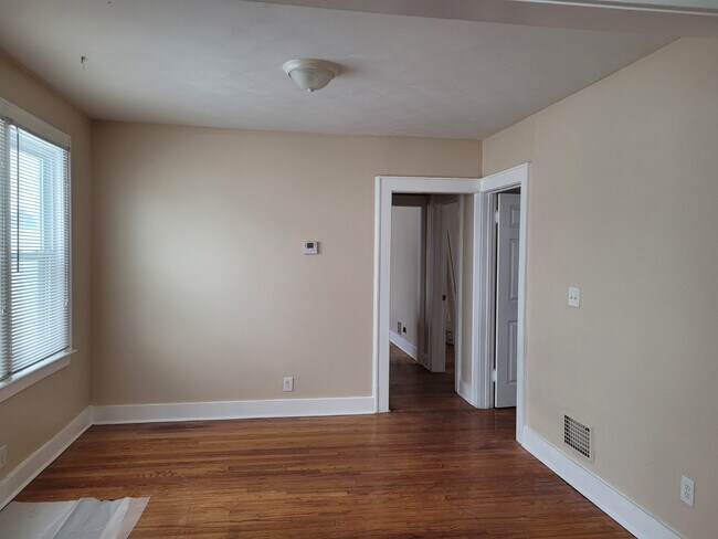 241 Nichols Ave unit First floor, Syracuse, NY 13206 - photo 7