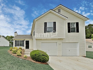 7132 New Dale Rd, Rex, GA 30273