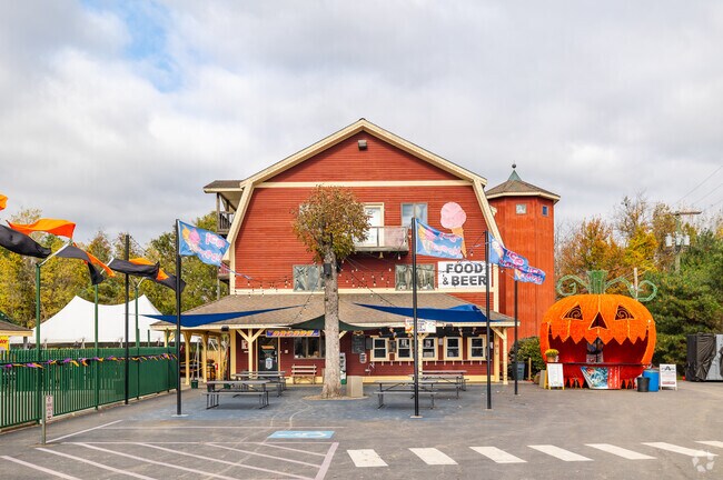 Have fun playing arcade games Mel's Funway Park in Litchfield, New Hampshire.