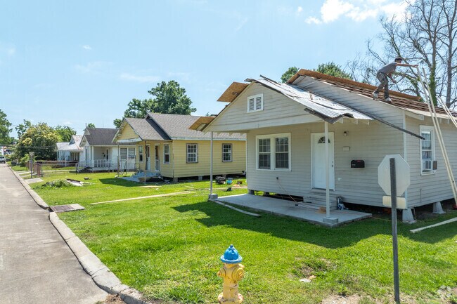 Homes in West End are currently undergoing restoration and allow biuyers to buy into the neighborhood at a reduced cost.