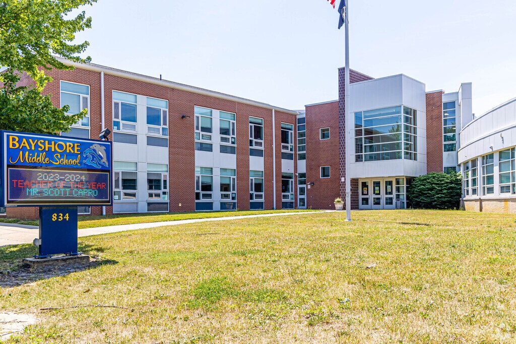 Bayshore Middle School