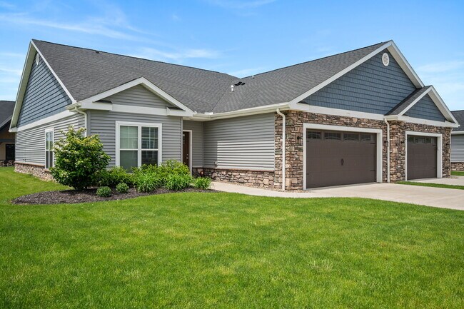 The Villas at Bakers Ridge, Strongsville, OH 44149 - photo 7