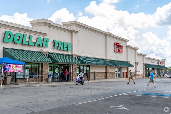 Busy Woodhill residents can shop at 17 different retailers at Woodhill Circle Plaza.