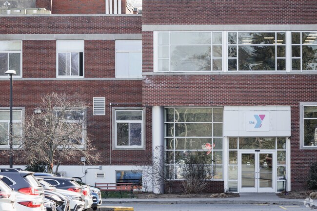 The YMCA in Ridgewood, NJ has a Newcomers Association to welcome new residents to the town.