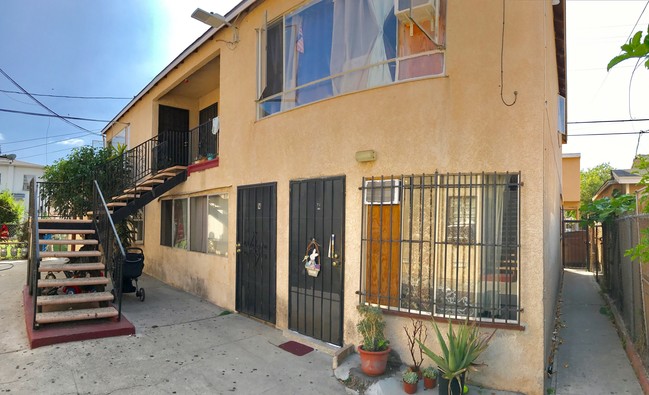 6331 Templeton St, Huntington Park, CA 90255 - photo 5