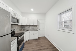 2449 N Opal St, Philadelphia, PA 19132