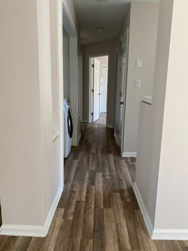 9215 Ravenwing Dr, Charlotte, NC 28262 - photo 4