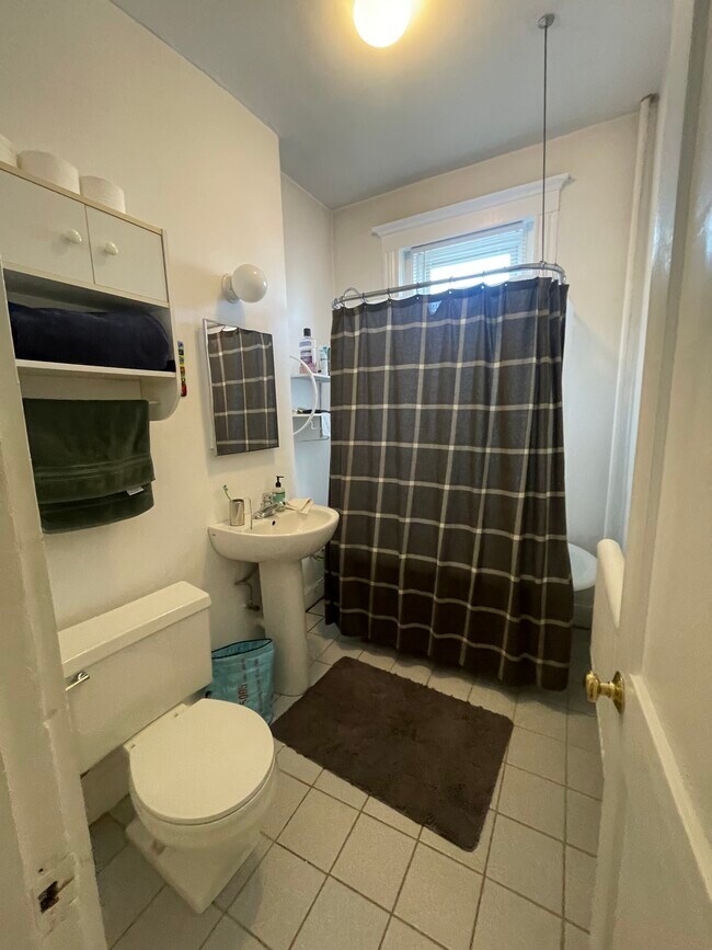 193 Strathmore Rd unit 10, Brighton, MA 02135 - photo 5