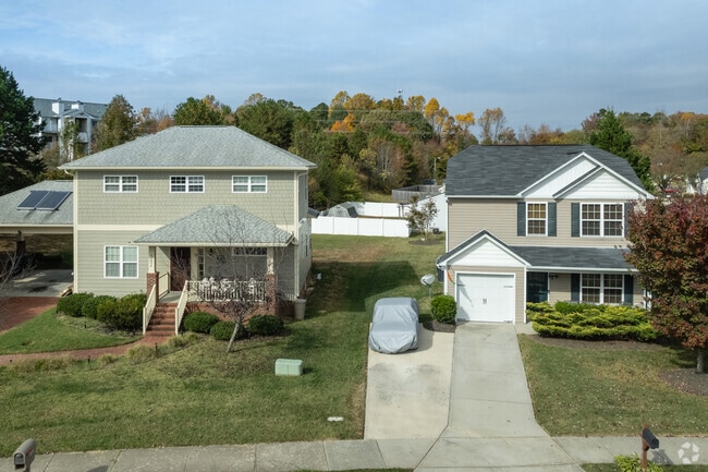 There is a mix of larger Colonial Revival and New Traditional homes in Vandalia.