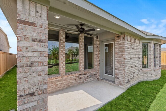 12614 Nueces River Dr, Cypress, TX 77433 - photo 4