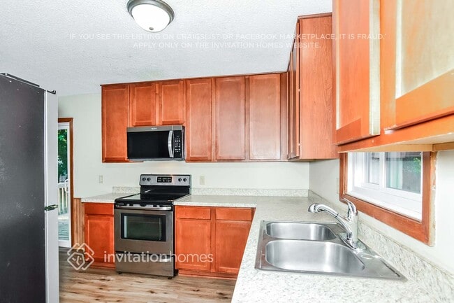 5814 Pearson Dr, Minneapolis, MN 55429 - photo 6