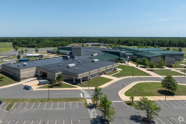 Seneca High School received a B+ rating from Niche.
