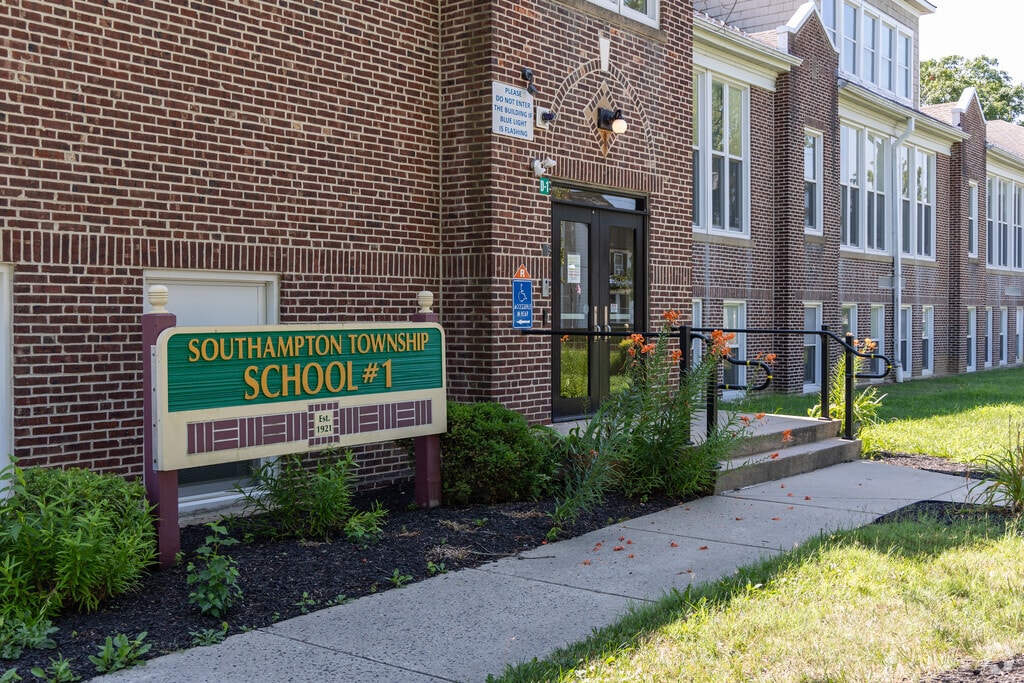 Southampton Twp School #1 has students in grades PK-2nd.
