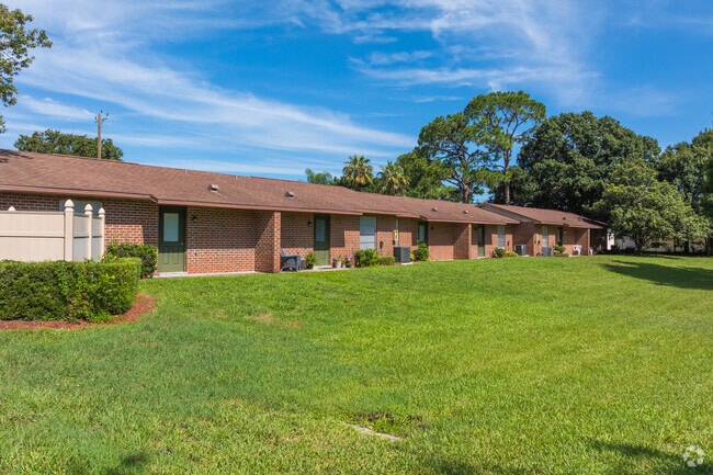 Find comfort in Gifford’s one-story apartments offering cozy living spaces.