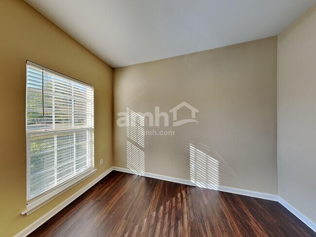 124 Barrington Dr, Mount Holly, NC 28120 - photo 7