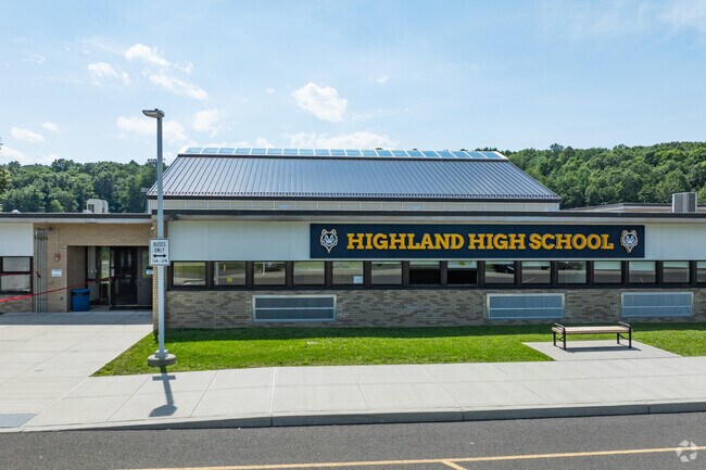 Highland High School has around 512 students and earns a B+ overall from Niche.