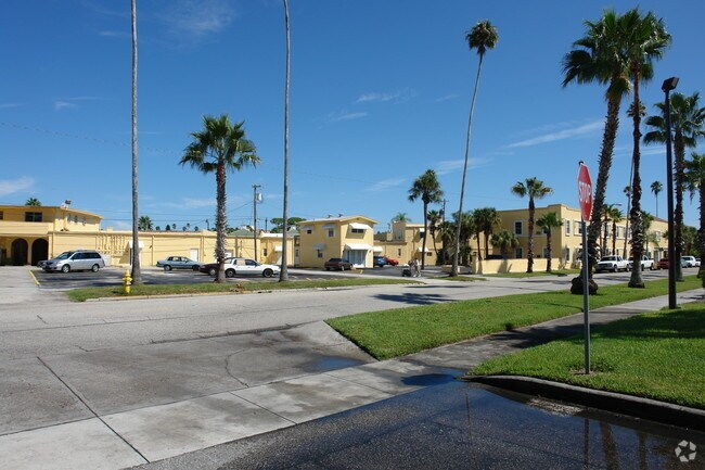 Burgundy Square, Venice, FL 34285 - photo 5