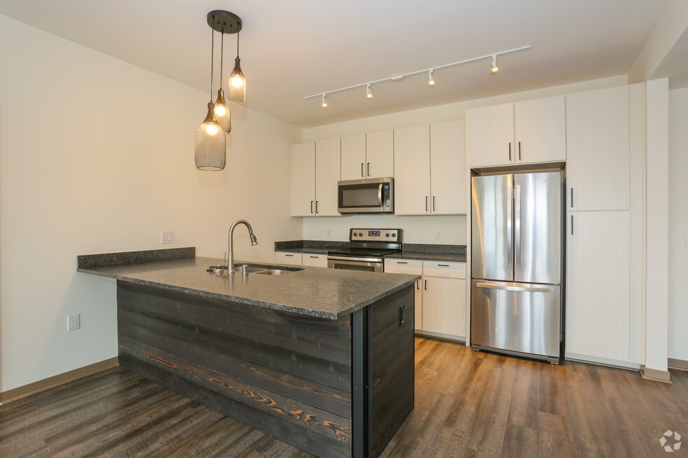 Forge and Flare, Oak Creek, WI 53154 - photo 1