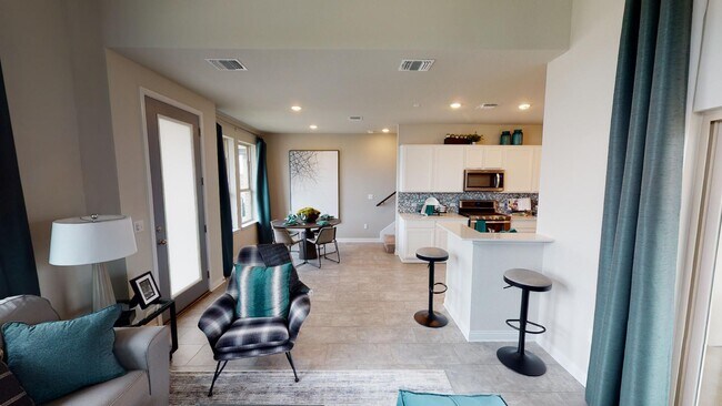 Urban Homes, Georgetown Plan unit 36759446, Austin, TX 78744 - photo 4