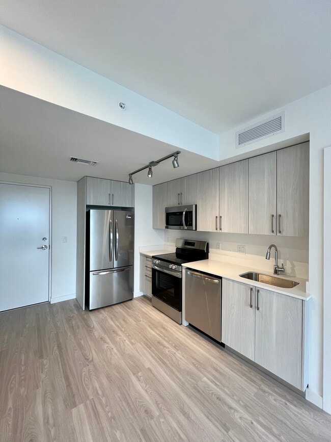1420 NW 33rd St Unit B3, Miami, FL 33142
