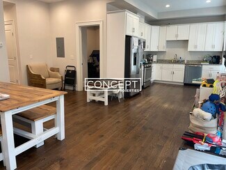 2045 Beacon St, Newton, MA 02462