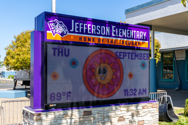 Thomas Jefferson Elementary School is a TK-5th grade school.