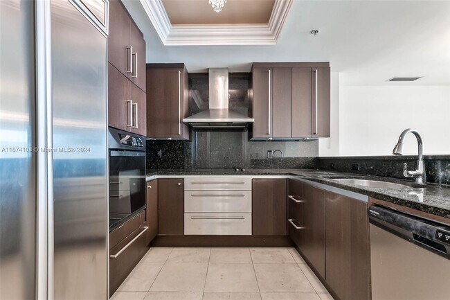 3400 SW 27th Ave unit 405, Miami, FL 33133 - photo 4