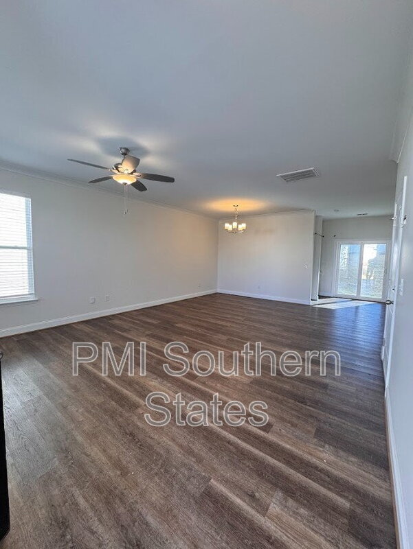 207 Clarus Crk Way, Travelers Rest, SC 29690 - photo 5