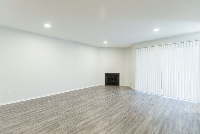 14056 Valleyheart, Sherman Oaks, CA 91423 - photo 7