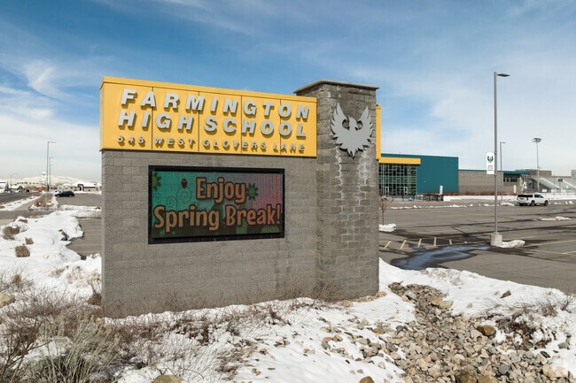 Farmington residents can find jobs in the healthcare, retail trade and education industries locally.