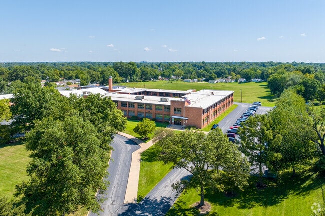 Hoech Middle School is a public school located in St. Louis.