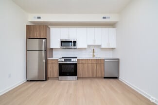416 Vine St, Philadelphia, PA 19106