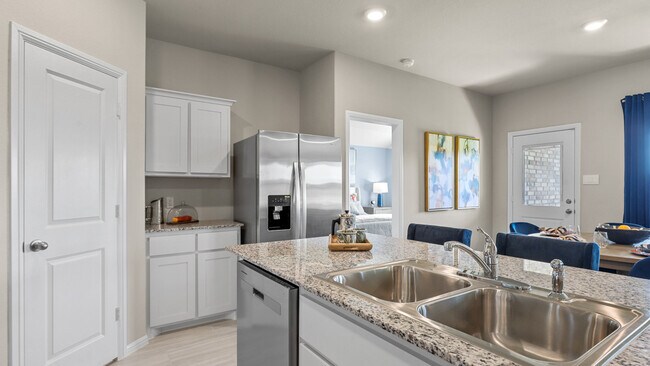 138 Sandstone Cir unit 38103134, Granbury, TX 76048 - photo 6